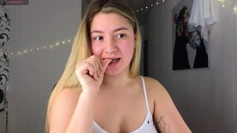 Yasyaa  online show from 01.15.25