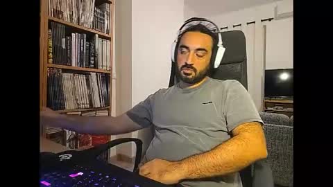 Snapshot of yeeaahoo chatting on 09.08.25 yeeaahoo online show from 09.08.25