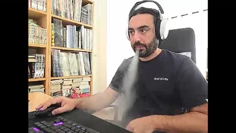 Snapshot of yeeaahoo chatting on 09.11.25 yeeaahoo online show from 09.11.25