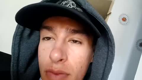 Snapshot of yeisongomezz chatting on 02.27.25 yeisongomezz online show from 02.27.25