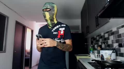 Snapshot of yeisongomezz chatting on 09.09.25 yeisongomezz online show from 09.09.25