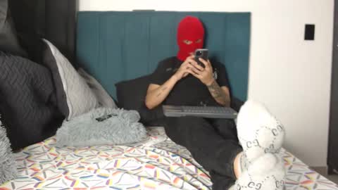 Snapshot of yeisongomezz chatting on 09.27.25 yeisongomezz online show from 09.27.25