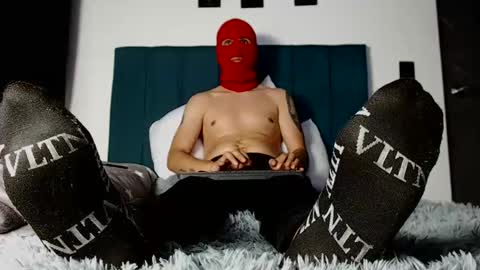 Snapshot of yeisongomezz chatting on 10.08.25 yeisongomezz online show from 10.08.25