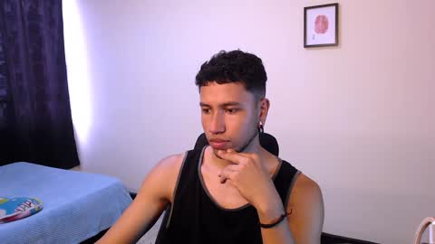 Snapshot of yerfon_s1 chatting on 12.11.24 Yeff ind. model online show from 12.11.24