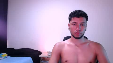 Snapshot of yerfon_s1 chatting on 02.05.25 Yeff ind. model online show from 02.05.25