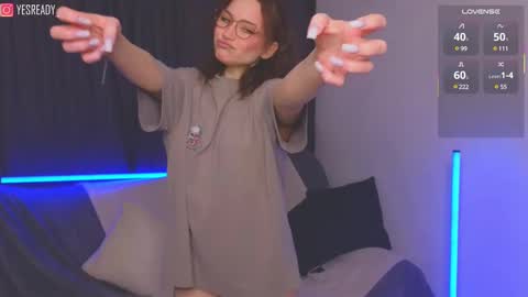 Snapshot of yes_ready chatting on 03.08.25 eva online show from 03.08.25