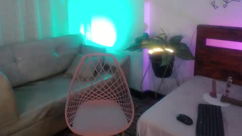 Snapshot of yeseniaa25_ chatting on 10.02.25 Yeseniaa25  online show from 10.02.25