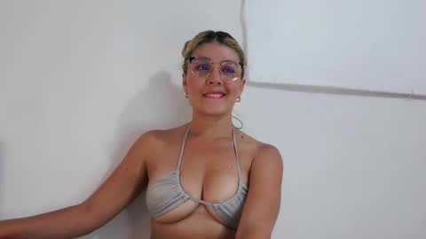 Snapshot of yessica_palmer chatting on 01.30.25 online show from 01.30.25