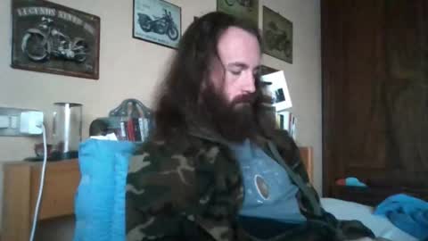 Snapshot of yeti_92 chatting on 09.30.25 yeti_92 online show from 09.30.25