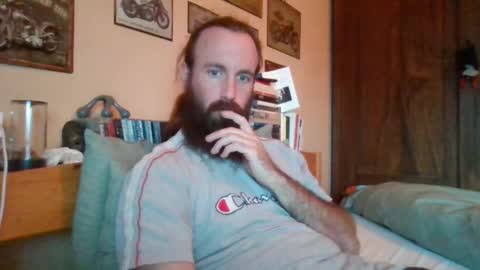 Snapshot of yeti_92 chatting on 10.06.25 yeti_92 online show from 10.06.25