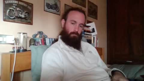 Snapshot of yeti_92 chatting on 10.18.25 yeti_92 online show from 10.18.25