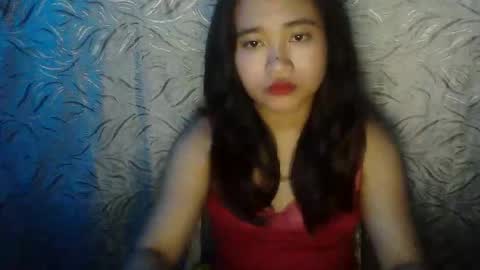 Snapshot of yhang_19 chatting on 10.04.25 yhang_19 online show from 10.04.25