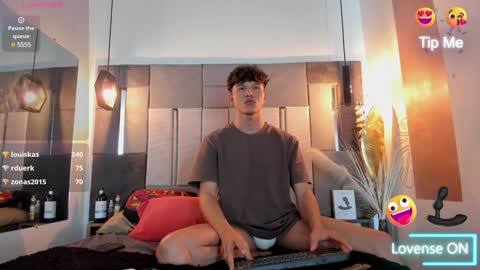 yizus_bonz online show from 12.12.24