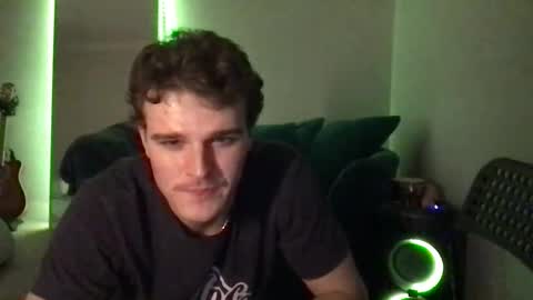 yngdesire1 online show from 12.01.25