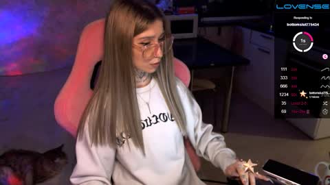     online show from 12.10.24