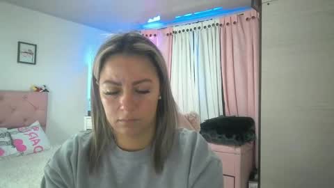 Snapshot of yokiko_daring chatting on 09.17.25 yokiko online show from 09.17.25