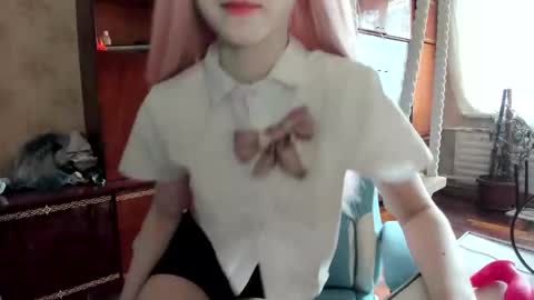 Yoonhee Kiss online show from 10.16.25