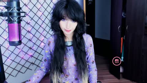 Snapshot of yoshino_san chatting on 01.08.25 you can call me Andy or  yoshi  3 online show from 01.08.25