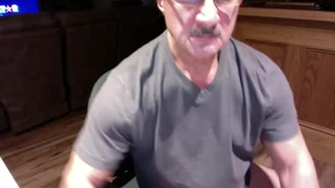 Snapshot of you234 chatting on 01.05.25 you234 online show from 01.05.25