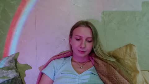 Snapshot of you_cant_forget chatting on 09.17.25 you_cant_forget online show from 09.17.25