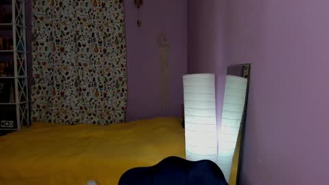 Snapshot of your_leslie chatting on 01.23.25 Leslie online show from 01.23.25