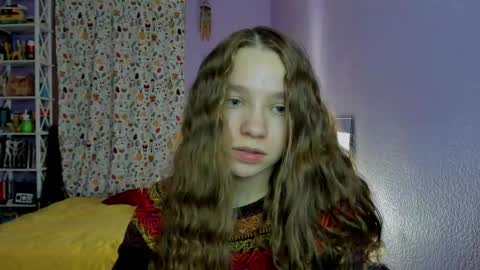 Snapshot of your_leslie chatting on 10.14.25 Leslie online show from 10.14.25