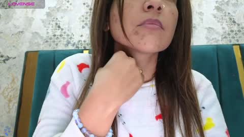Snapshot of your_priya_77 chatting on 12.29.24 sonam online show from 12.29.24