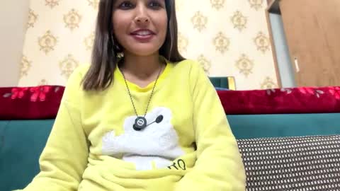 Snapshot of your_priya_77 chatting on 02.16.25 sonam online show from 02.16.25