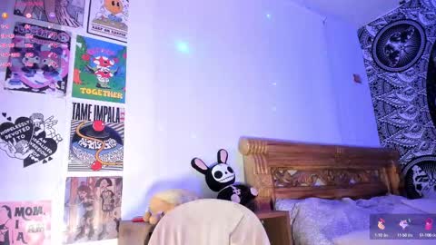 Snapshot of your_rosenrot chatting on 10.03.25 Daniela Help me reach 100 likes online show from 10.03.25