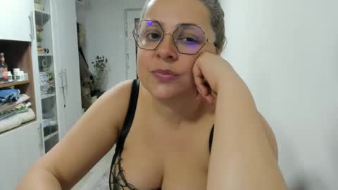 Snapshot of your_victoria chatting on 02.13.25 Your Victoria online show from 02.13.25