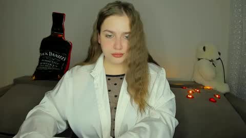 Snapshot of yourgem__ chatting on 02.18.25 yourgem__ online show from 02.18.25