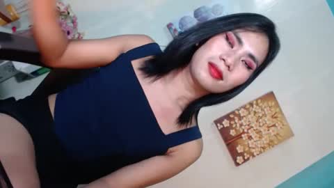 Mauie  online show from 02.04.25