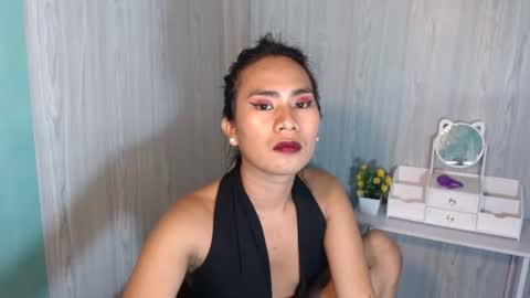 Mauie  online show from 02.28.25