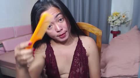Snapshot of yournewgirldiane chatting on 02.28.25 BigCockTsMistress online show from 02.28.25