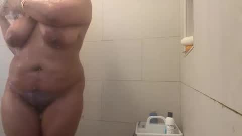 Snapshot of yourpussyfairyyy chatting on 09.22.25 yourpussyfairyyy online show from 09.22.25