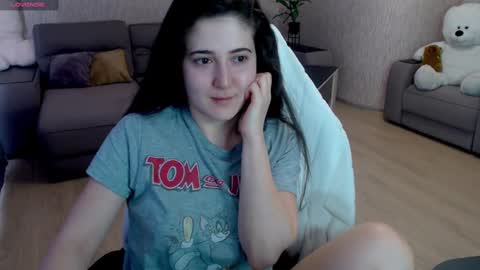 Yourr Muse online show from 02.23.25