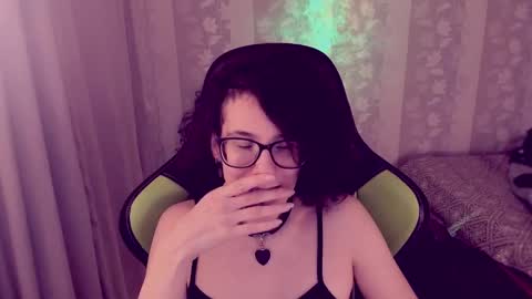 Snapshot of yourscosmic chatting on 12.11.24 Yours Cosmic online show from 12.11.24