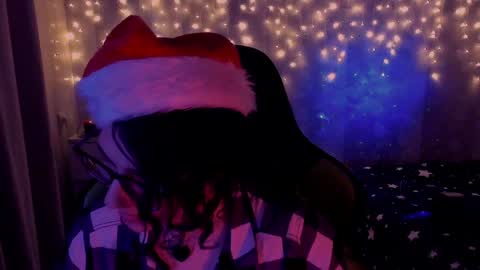 Snapshot of yourscosmic chatting on 12.31.24 Yours Cosmic online show from 12.31.24