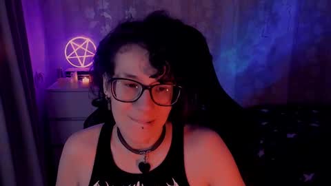 Snapshot of yourscosmic chatting on 03.05.25 Yours Cosmic online show from 03.05.25