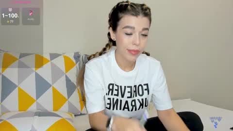 Snapshot of yoursoul_mila chatting on 01.31.25 yoursoul_mila online show from 01.31.25