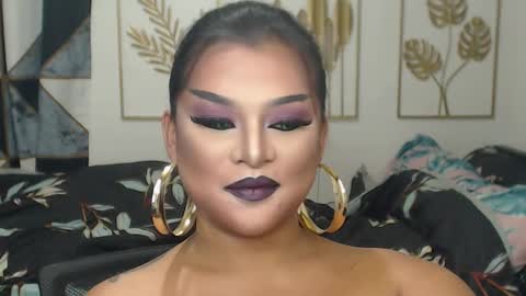 Snapshot of yourtrannyqueenxxx chatting on 09.19.25 Anastacia Grey online show from 09.19.25