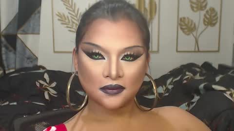 Snapshot of yourtrannyqueenxxx chatting on 09.21.25 Anastacia Grey online show from 09.21.25