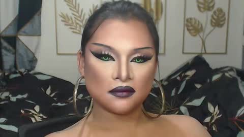 Snapshot of yourtrannyqueenxxx chatting on 09.23.25 Anastacia Grey online show from 09.23.25