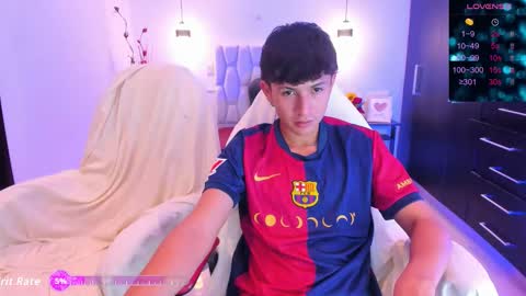 Snapshot of youths_lc chatting on 11.18.25 youths_lc online show from 11.18.25