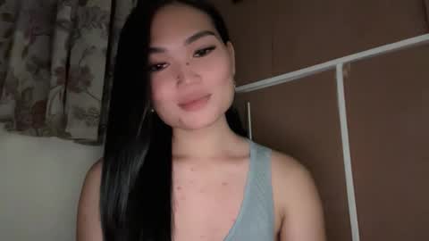 Snapshot of yrdrmgrl_jennie26 chatting on 11.27.25 yrdrmgrl_jennie26 online show from 11.27.25