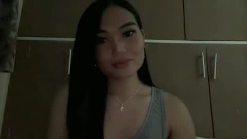 Snapshot of yrdrmgrl_jennie26 chatting on 12.01.25 yrdrmgrl_jennie26 online show from 12.01.25