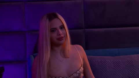 Foxie online show from 11.16.25