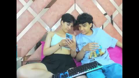 Yui  Rin online show from 12.05.25