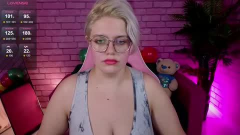 Yuki online show from 11.26.25