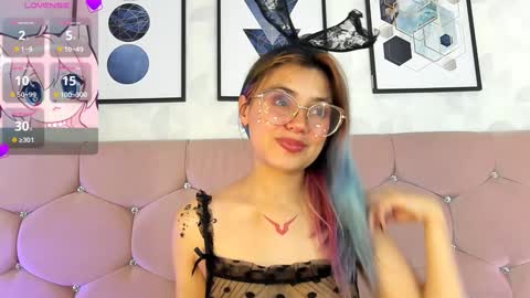 Yukki Kuran online show from 01.31.25